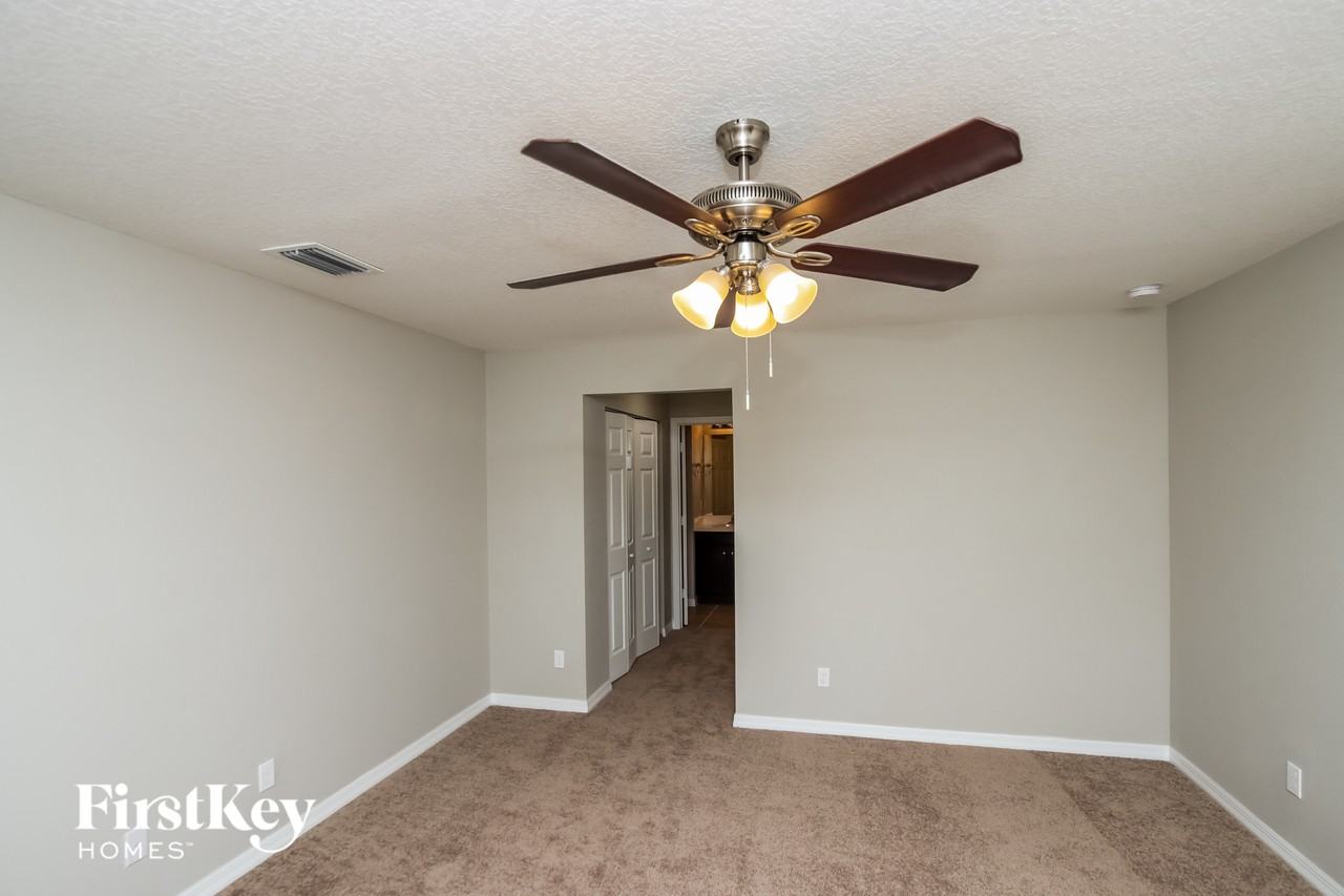 1018 Mohawk Ave Nw - Photo 7 of 15