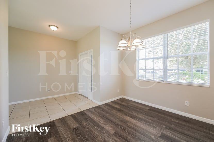 702 Center Lake St - Photo 5 of 16