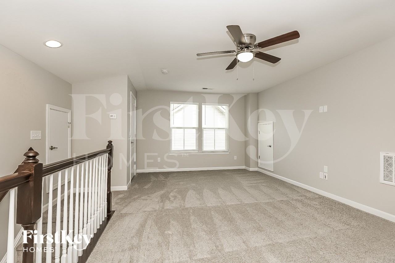 2800 Goose Creek Ln - Photo 7 of 15