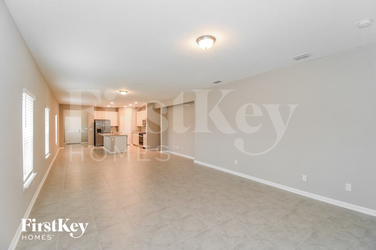 75310 Plumbago Trce - Photo 3 of 15