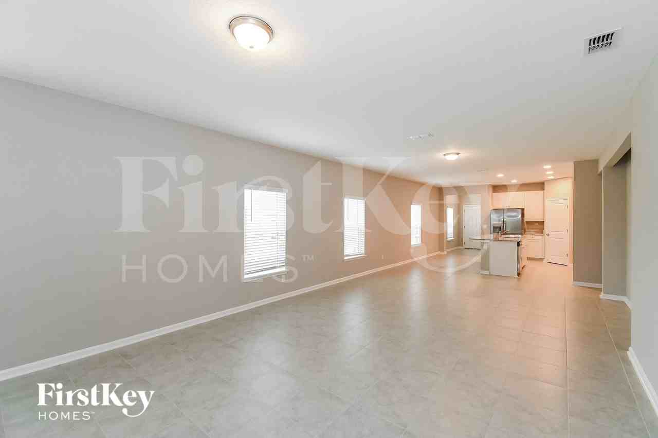 75310 Plumbago Trce - Photo 4 of 15