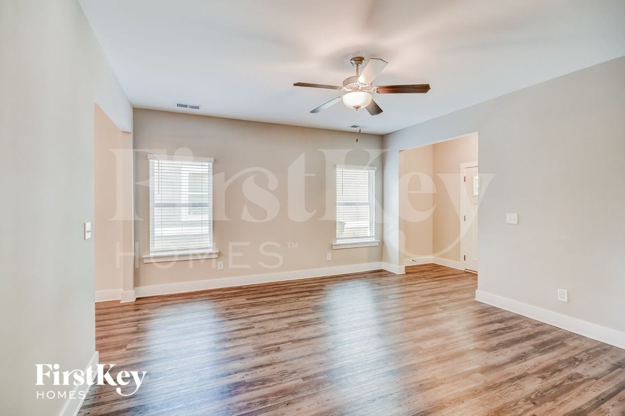 2207 5th Ave S - Photo 4 of 16