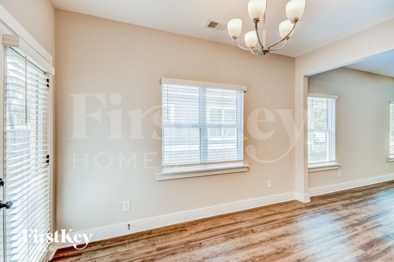 2207 5th Ave S - Photo 5 of 16