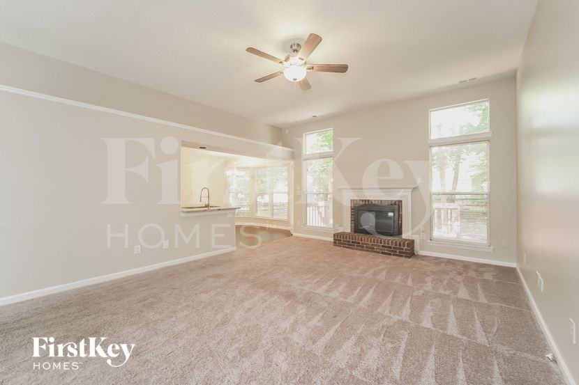 7424 Hubbard Woods Rd - Photo 4 of 15