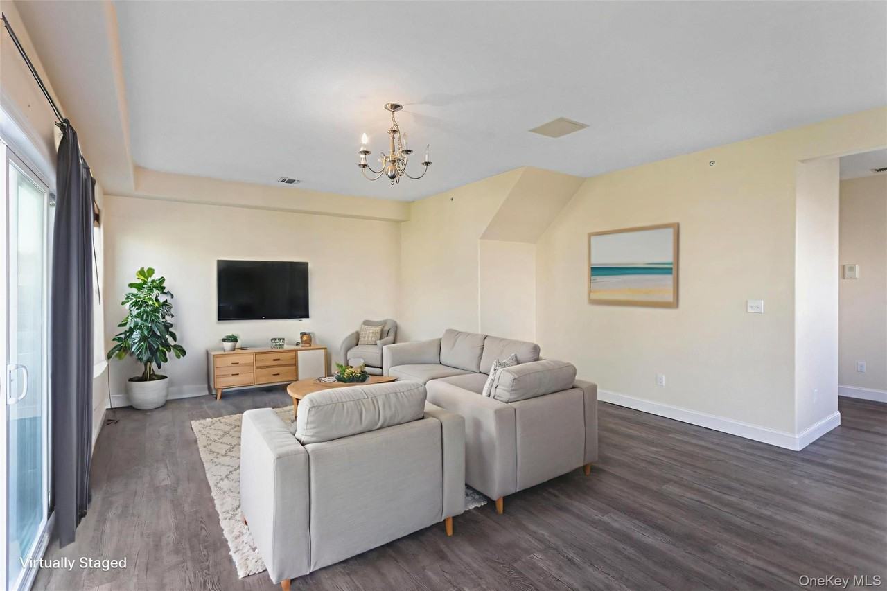 6214B Ocean Ave S - Photo 4 of 16