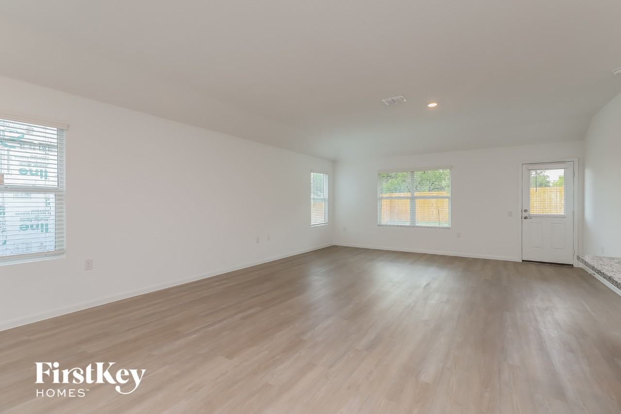 4331 Meadowland Pl - Photo 2 of 15