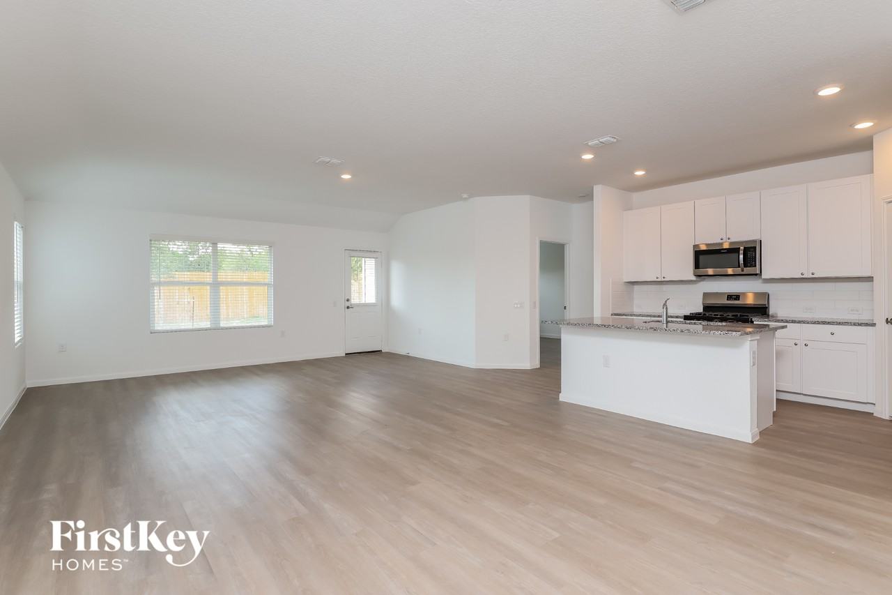 4331 Meadowland Pl - Photo 3 of 15