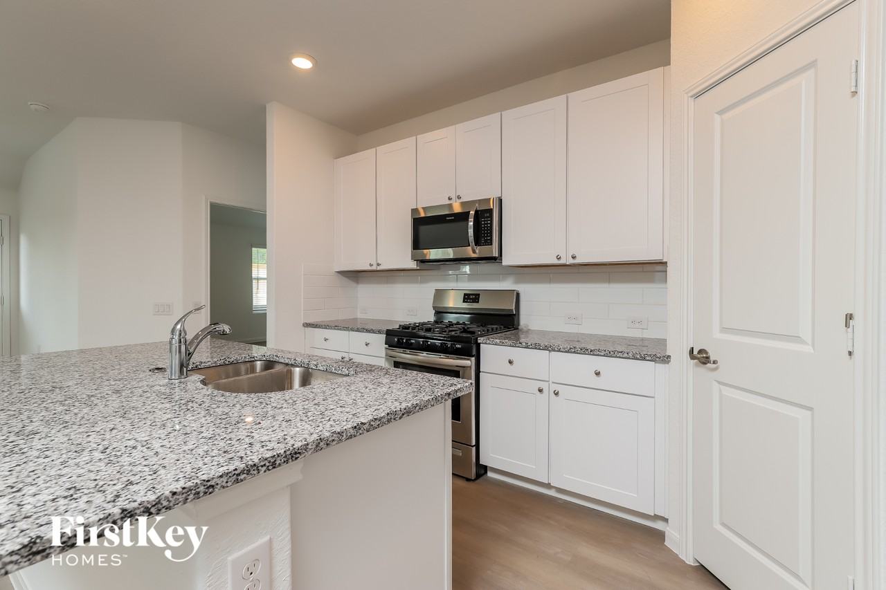 4331 Meadowland Pl - Photo 6 of 15