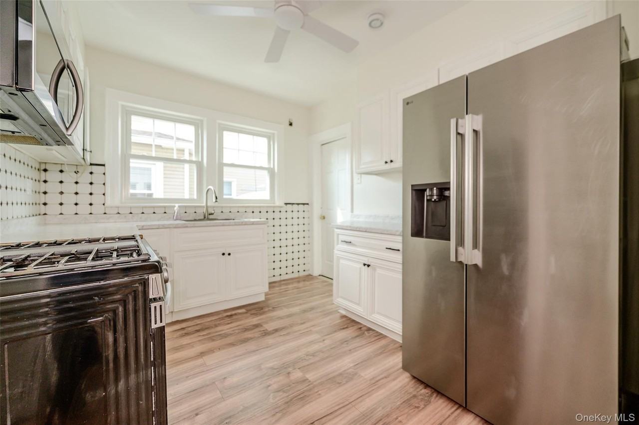 18 Watkins St #3 - Photo 2 of 11