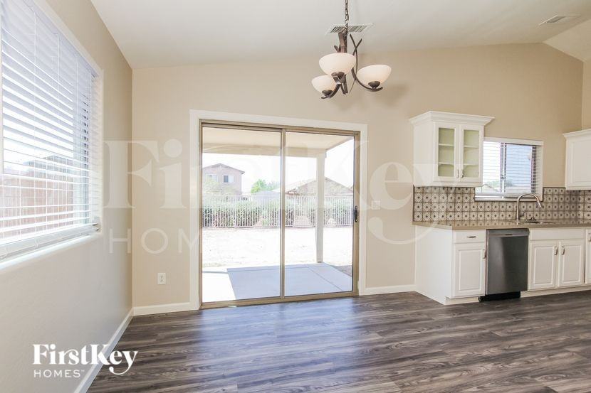 25721 W St James Ave - Photo 5 of 15
