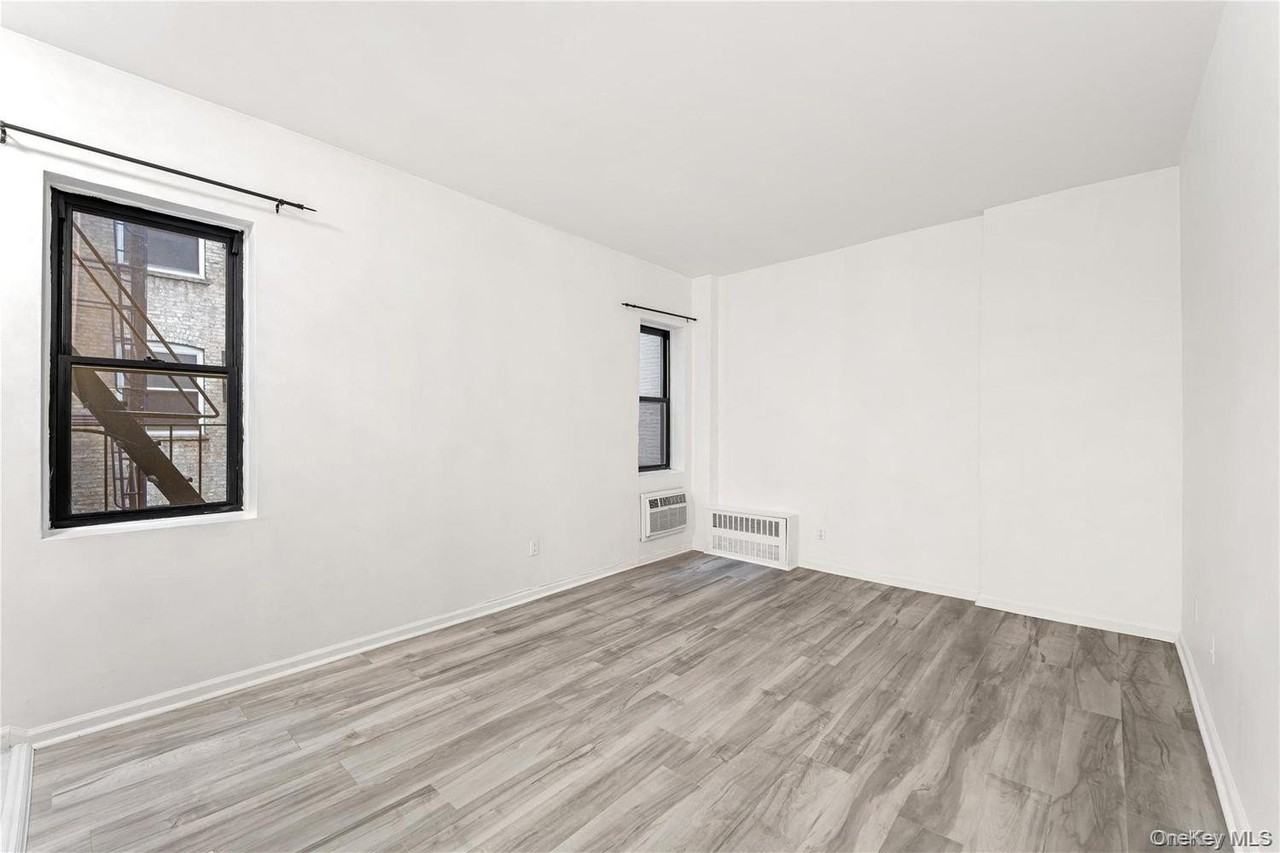 152 E 35th St #5H - Photo 7 of 17