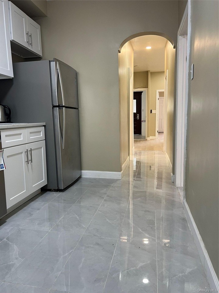 4218 66th St #1F - Photo 5 of 24