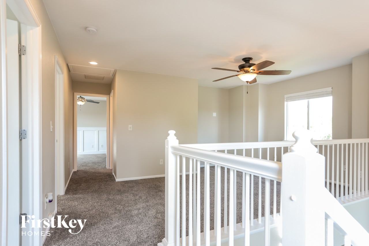 10051 Dillon Cir - Photo 7 of 15