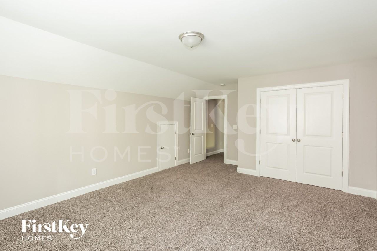 667 White Oaks Rd - Photo 7 of 15