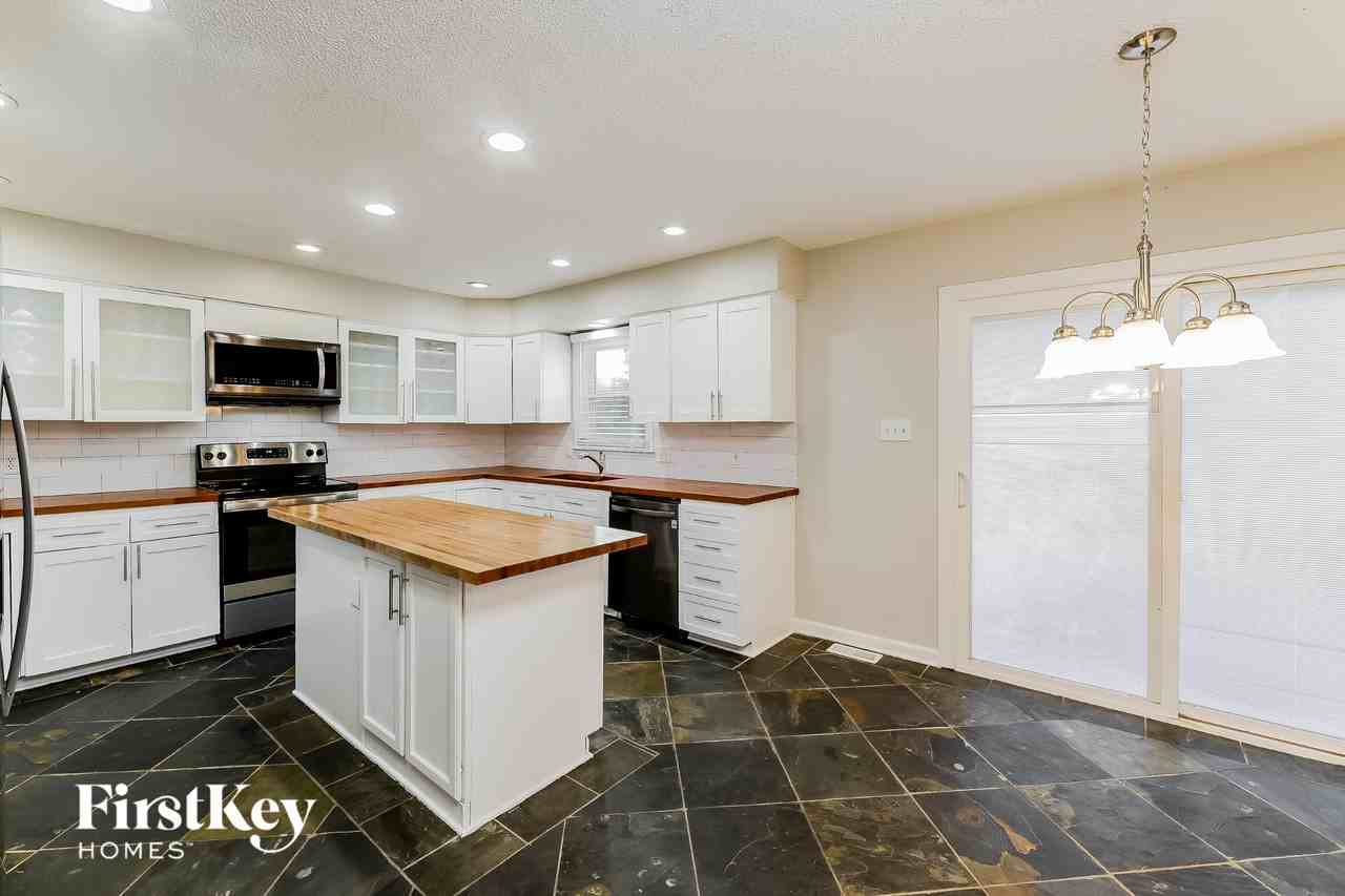 4210 Huff Rd - Photo 7 of 15