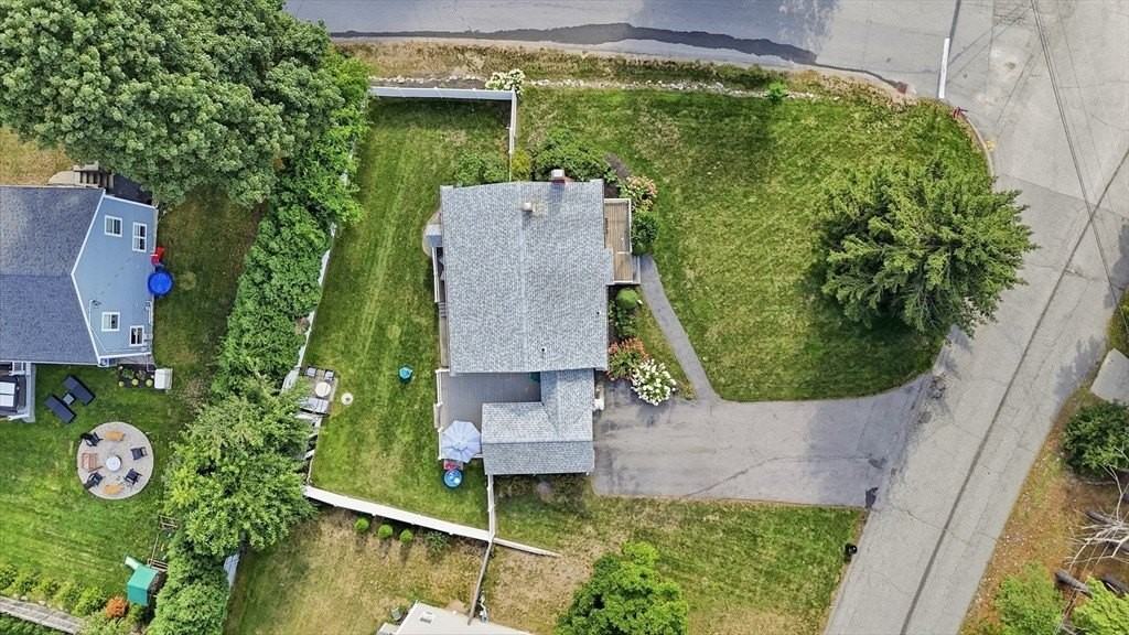 288 Greene St - Photo 3 of 33