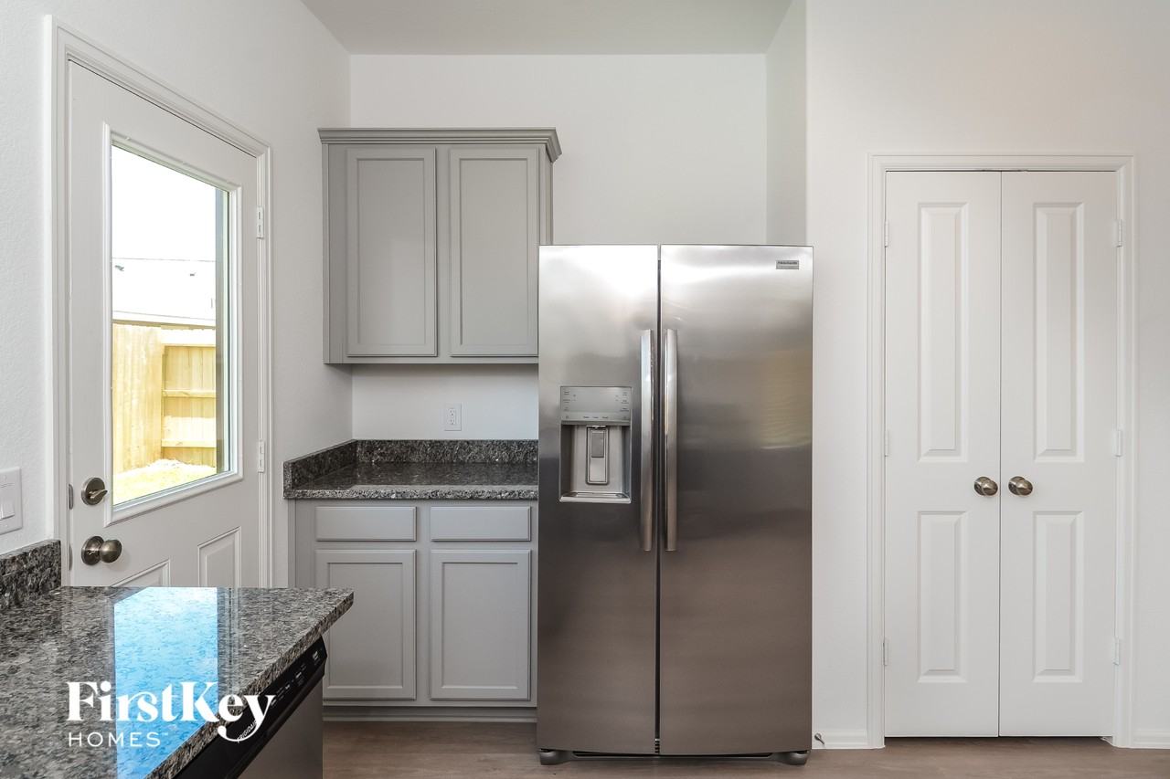 18475 Running Shadow Ct - Photo 5 of 15