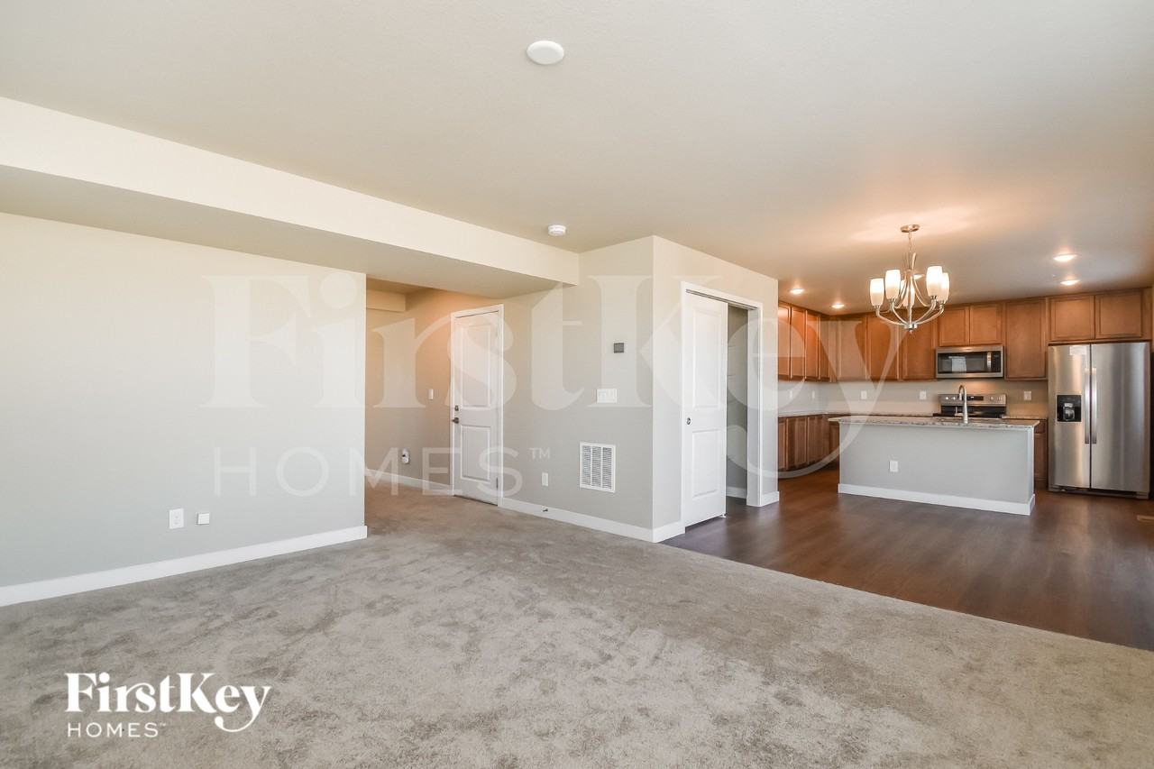 10178 Luneth Dr - Photo 3 of 16