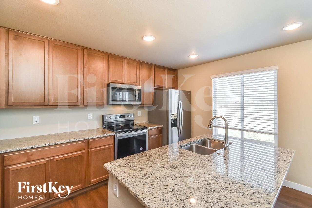 10178 Luneth Dr - Photo 6 of 16