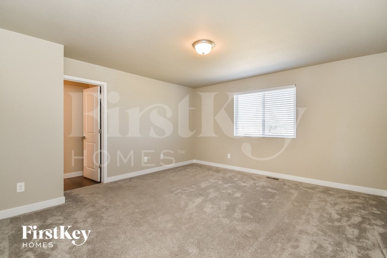 10178 Luneth Dr - Photo 7 of 16