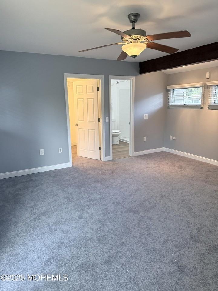 406 Cedar Dr - Photo 6 of 9
