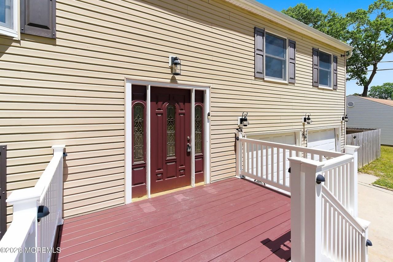 59 Park Ave - Photo 3 of 44