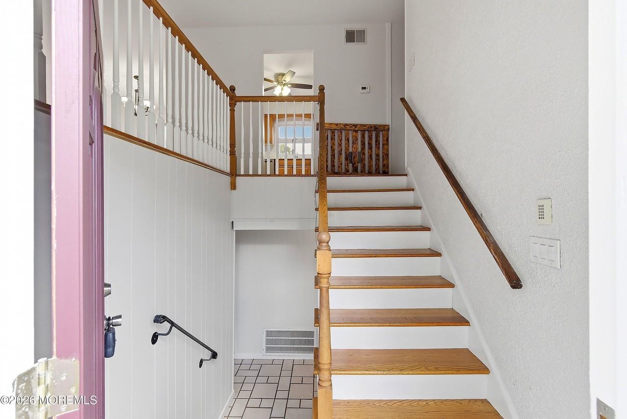 59 Park Ave - Photo 4 of 44
