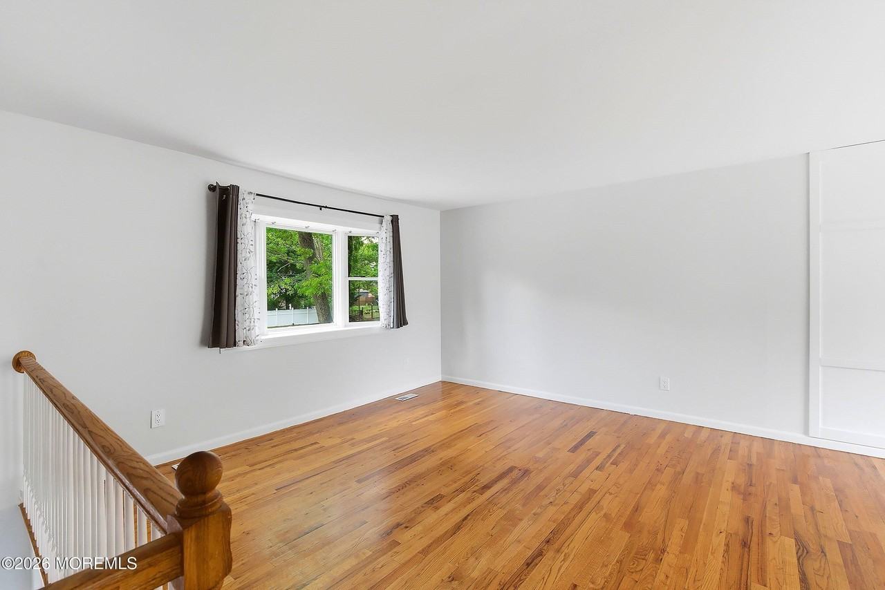 59 Park Ave - Photo 5 of 44