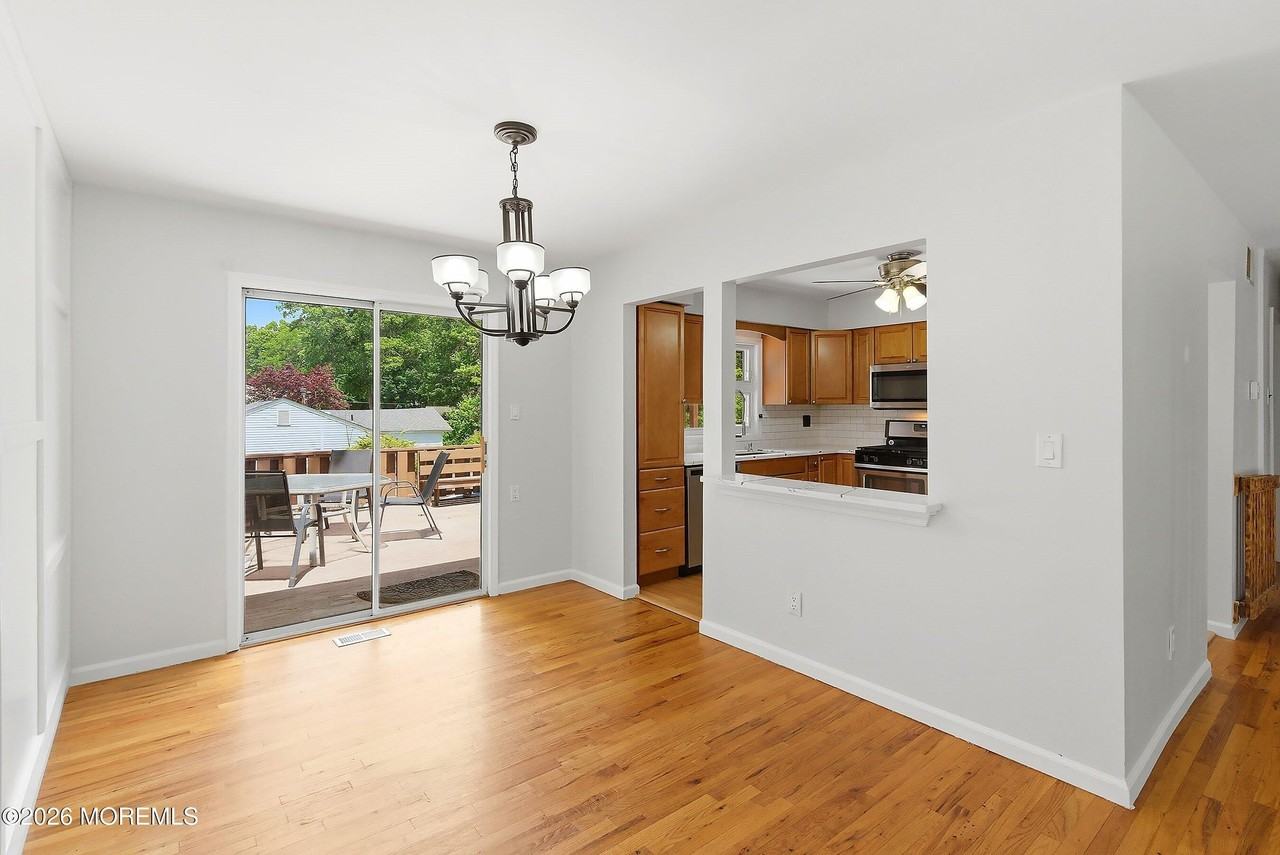 59 Park Ave - Photo 7 of 44