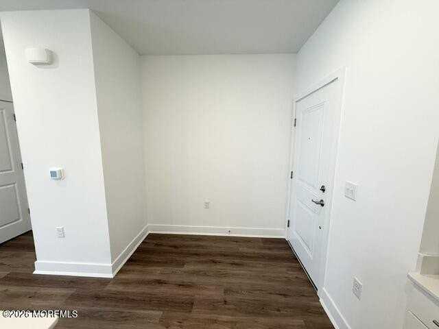 29210 Radford Ct - Photo 3 of 45