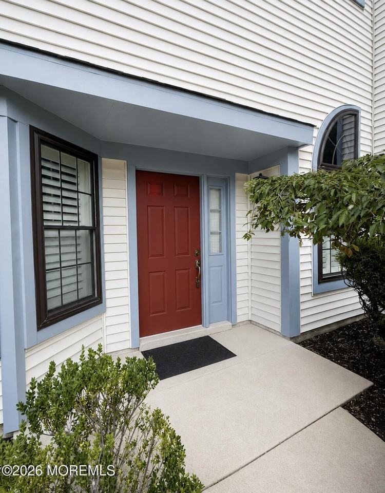 17 Old Orchard Ln - Photo 2 of 21