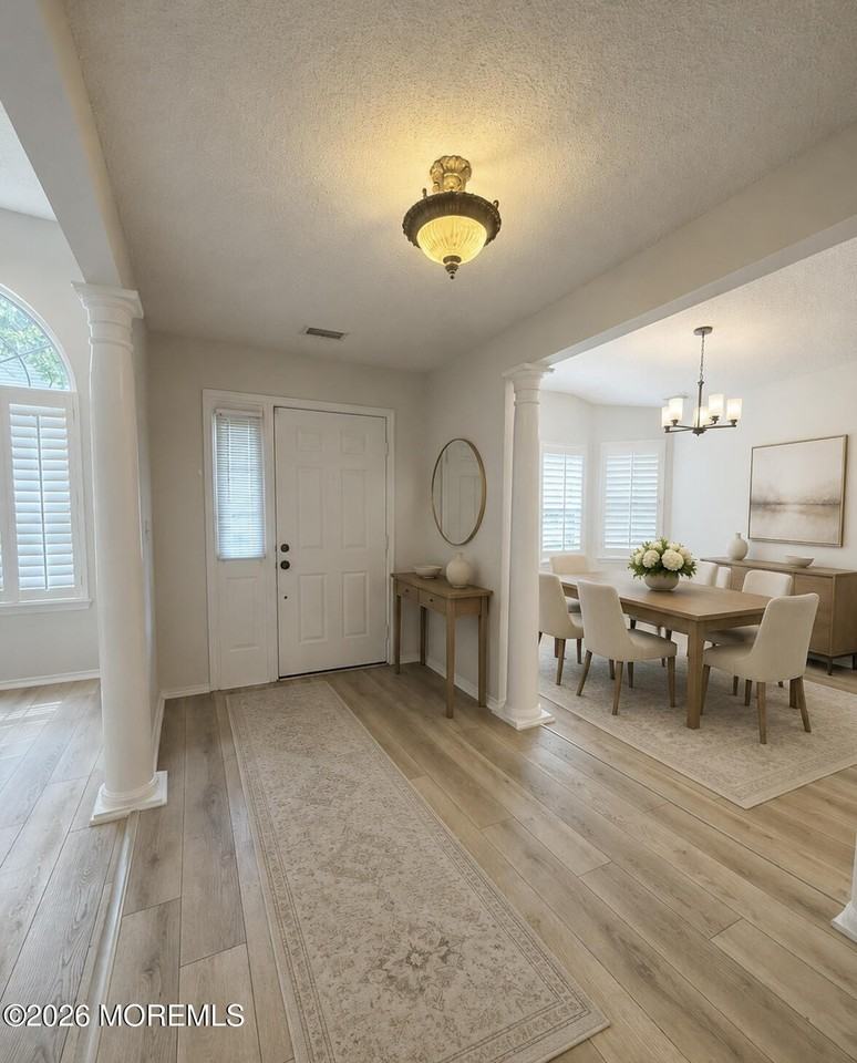 17 Old Orchard Ln - Photo 3 of 21