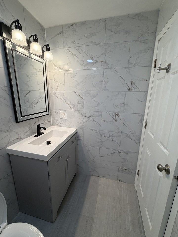 7905 163rd Pl #7905 - Photo 5 of 6
