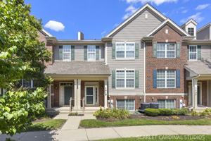 featured image of 1419 S Fairfield Ave