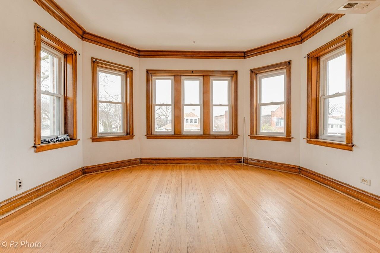 4759 S Springfield Ave #2 - Photo 4 of 13