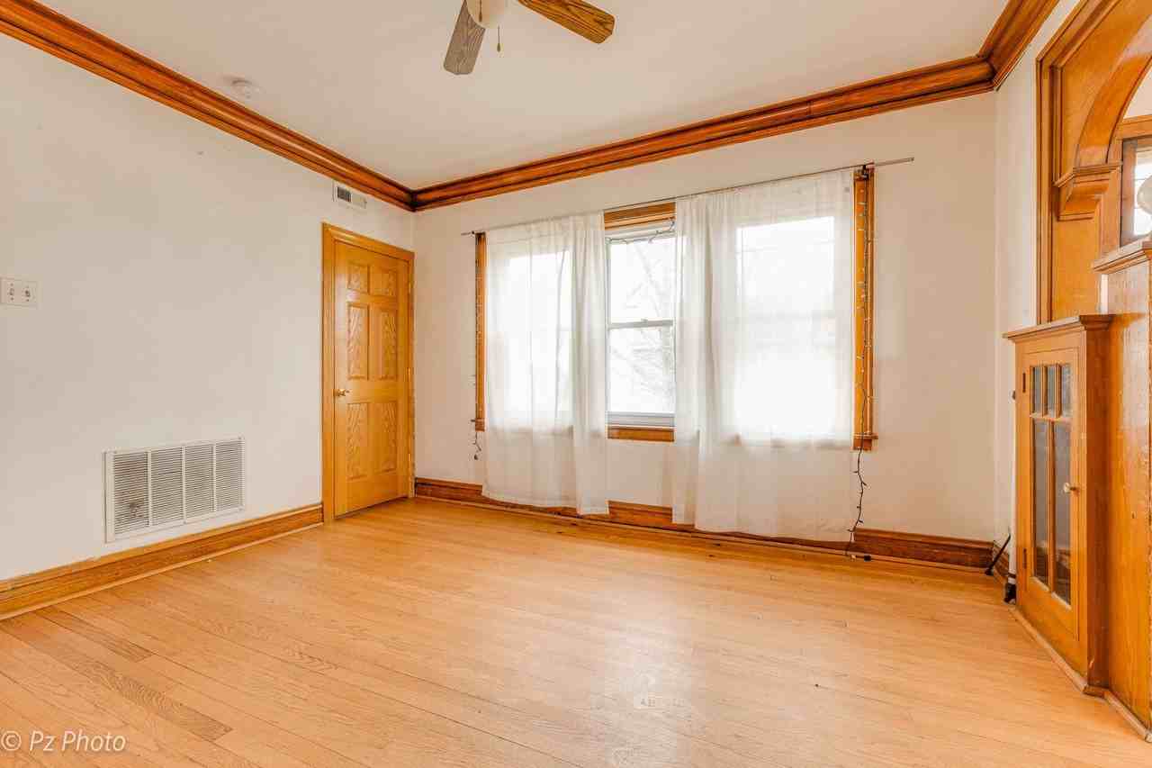 4759 S Springfield Ave #2 - Photo 6 of 13