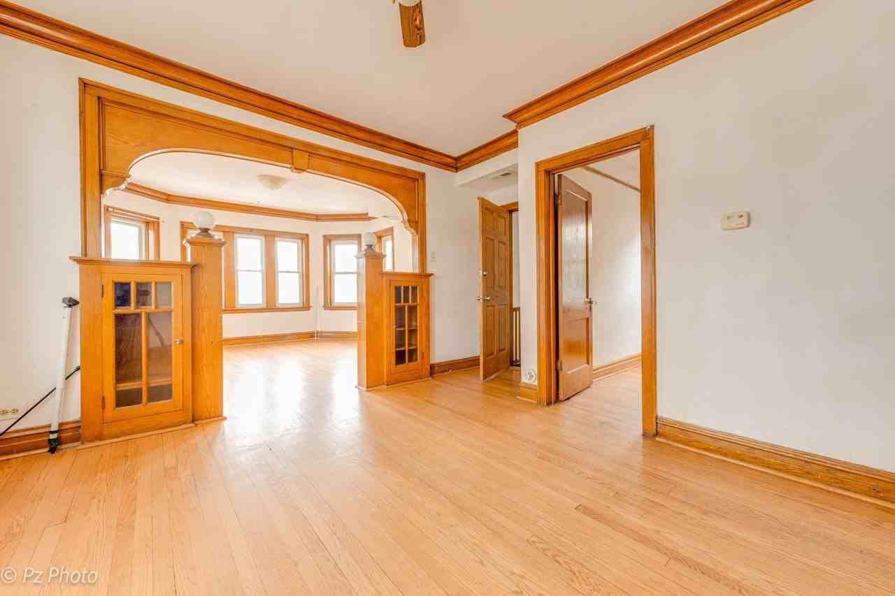 4759 S Springfield Ave #2 - Photo 7 of 13