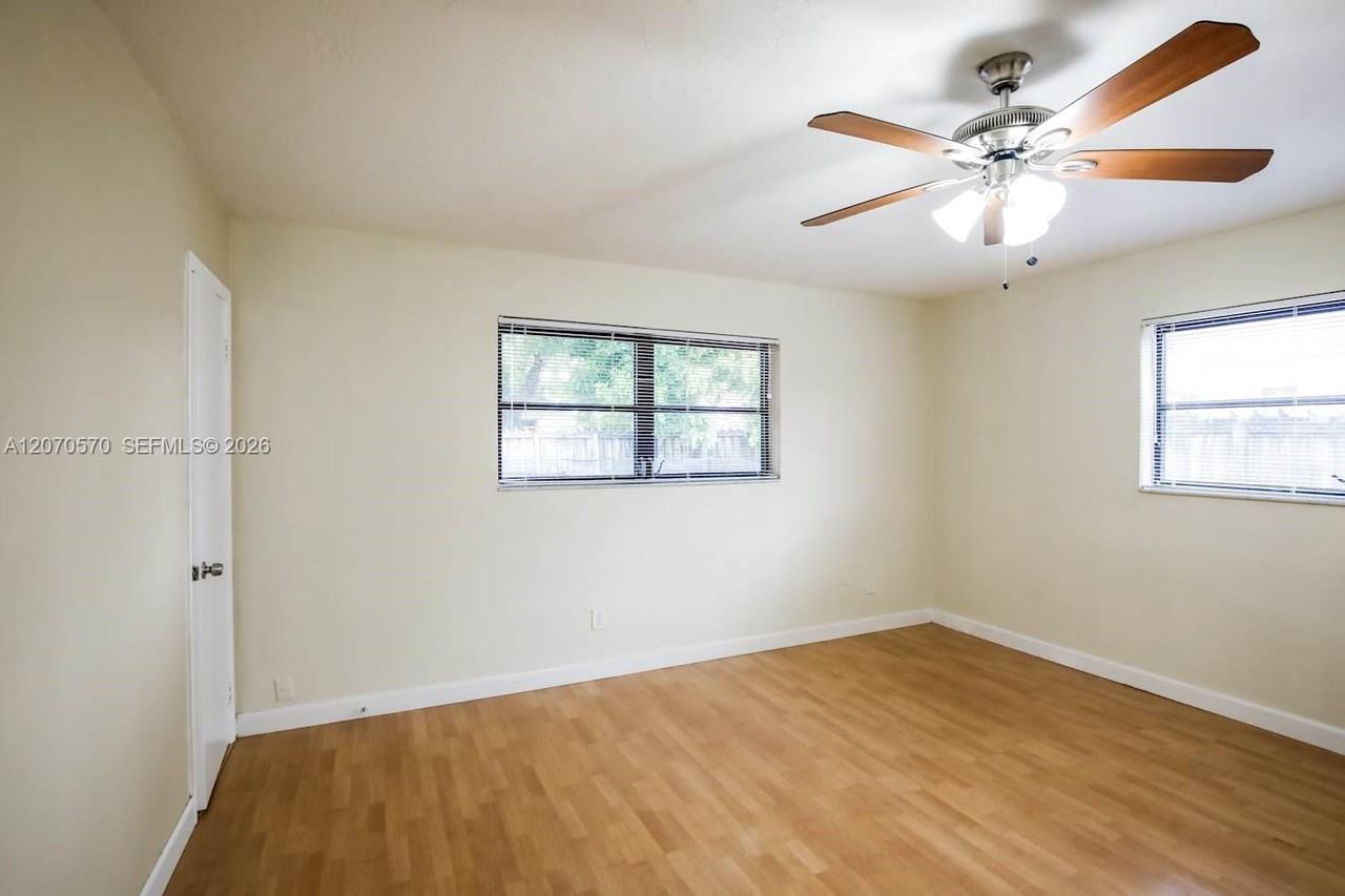 5313 Sw 118th Ave - Photo 7 of 8