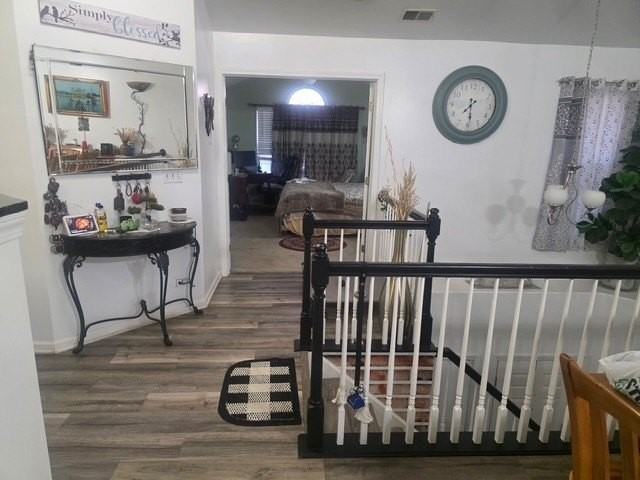 2062 Peach Tree Ln - Photo 4 of 21