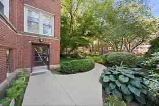 727 W Buckingham Pl #6 - Photo 1 of 1