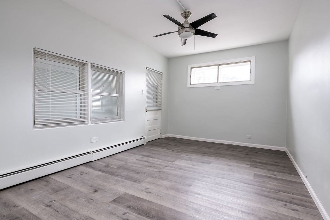 931 Dunlop Ave - Photo 3 of 17