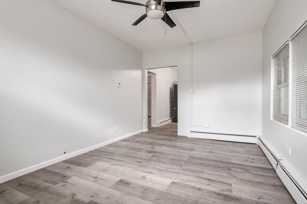 931 Dunlop Ave - Photo 4 of 17