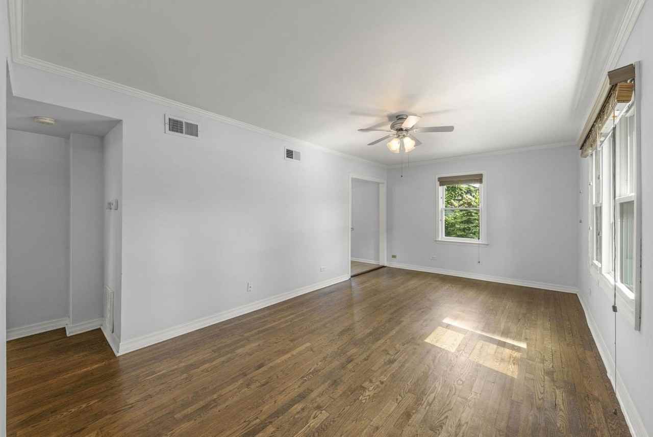 1335 College Ave - Photo 4 of 24