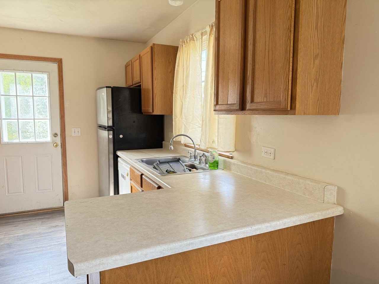 1709 Clay St - Photo 3 of 13