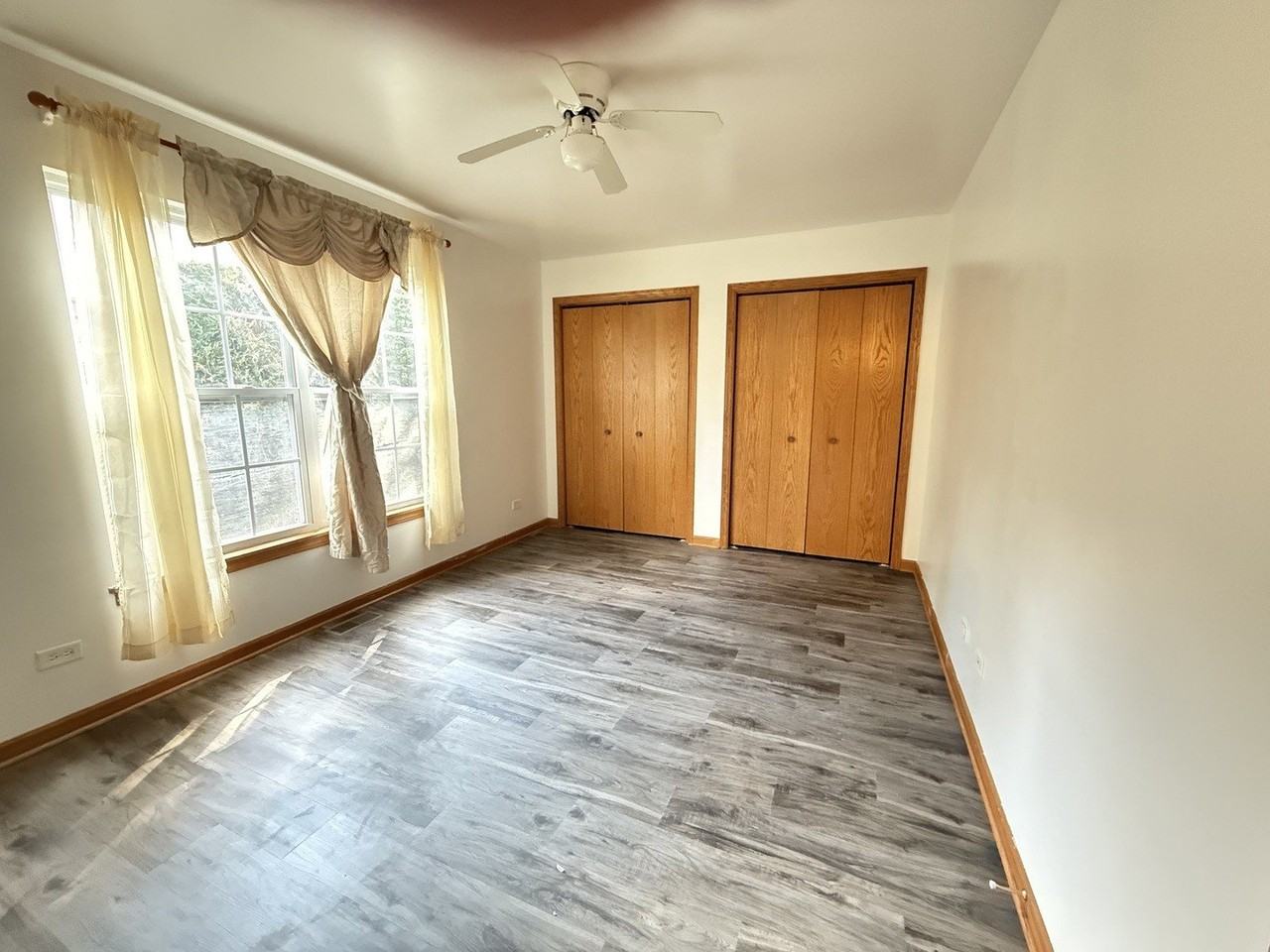 1709 Clay St - Photo 5 of 13