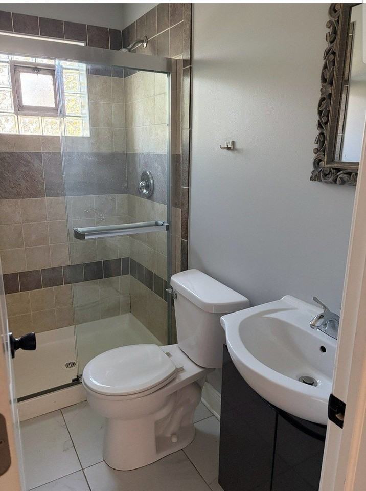 7816 S Kingston Ave #2 - Photo 6 of 11