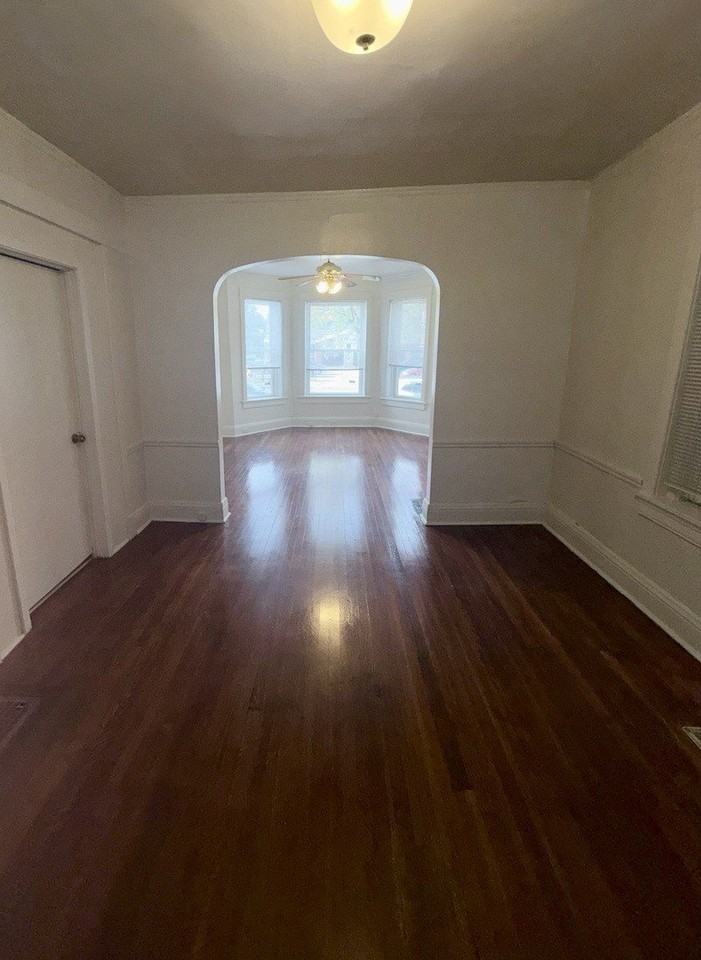 57 Chicago Ave #1 - Photo 6 of 14