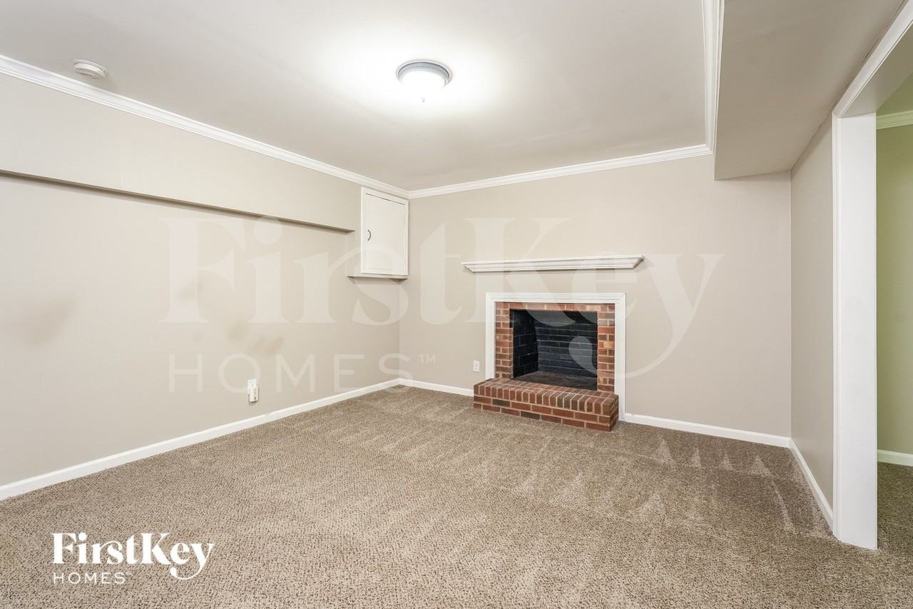 1000 Alabnon Rd - Photo 3 of 16