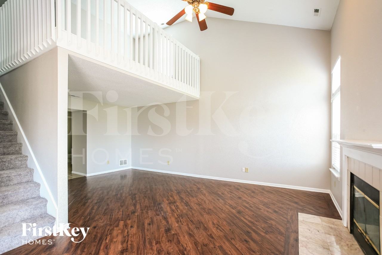 5338 Cliff Ridge Dr - Photo 3 of 15