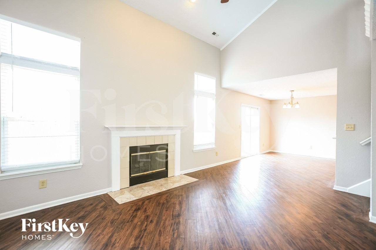 5338 Cliff Ridge Dr - Photo 4 of 15